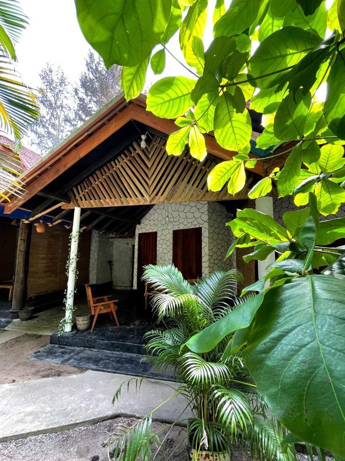 New Roy Guest House Kalkudah  Exteriör bild