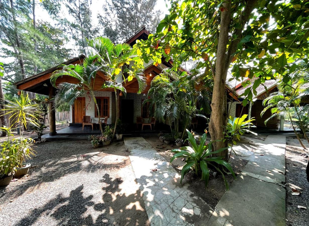 New Roy Guest House Kalkudah  Exteriör bild